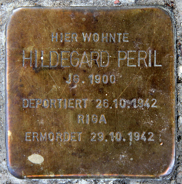 File:Stolperstein Ahornallee 10 (Westend) Hildegard Peril.jpg