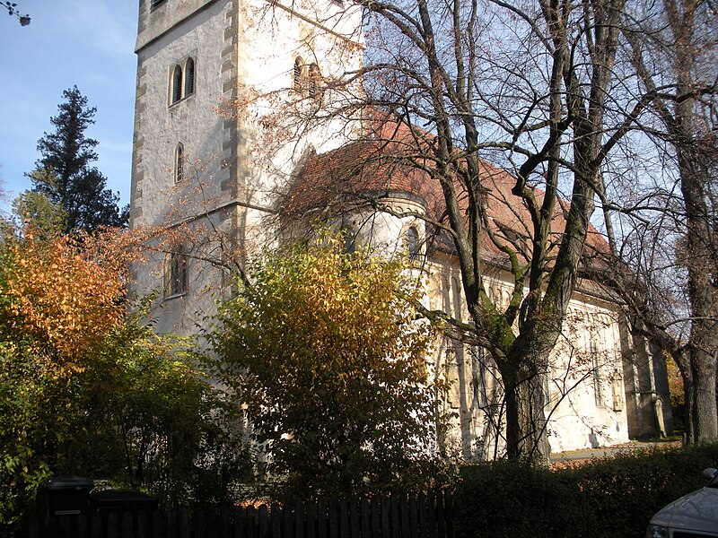 File:Stuttgart-Plieningen Evang. Martinskirche 3.JPG