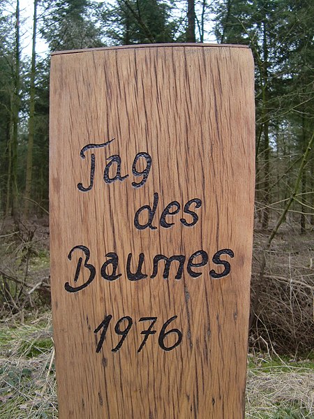 File:Tag des Baumes 1976.jpeg