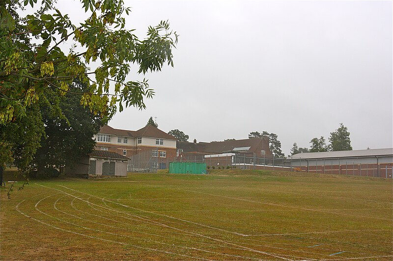 File:The Judd School - Playing Fields.JPG