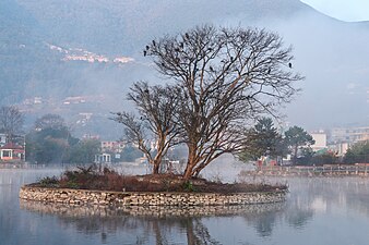 The small island of Taudaha Lake, kathmandu.jpg