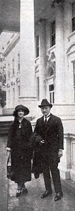 Thomas H Ince & Elinor Kershaw - kesäkuu 1922 EH.jpg