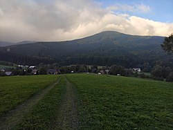 Pohled na Točník z kopce Bršť nad Filipovicemi