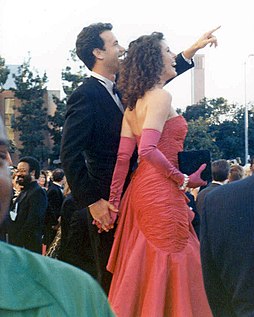 Hanks and wife Rita Wilson at the 1989 Oscars Tom Hanks and wife Rita Wilson 836.jpg