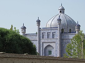 Tomb of Sultan Satuk Bughra Khan (27778560748).jpg