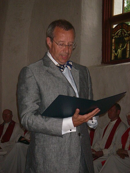 File:Toomas Hendrik Ilves at Ormsö.JPG