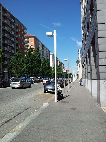 File:Torino 05-2012 - panoramio (44).jpg