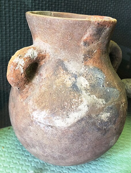 File:Transdanubian linear pottery period 5400-4000BC IMG 0911 neolithic flask.JPG