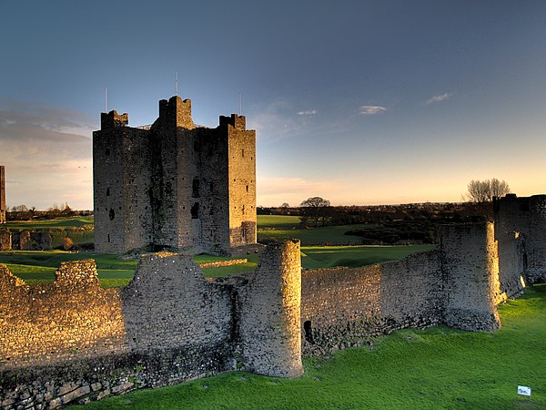 The keep and curtain walls of Trim Castle