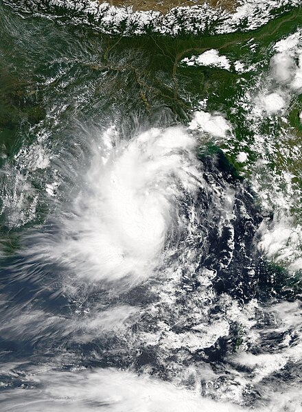 File:Tropical Cyclone 05B 28 sept 2006 0725Z.jpg
