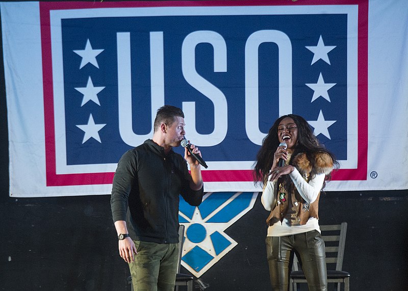 File:USO Holiday Tour at Al Dhafra Air Base 171222-D-PB383-046 (38350034175).jpg