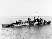 USS Ammen (DD-527) underway off Leyte in October 1944.jpg