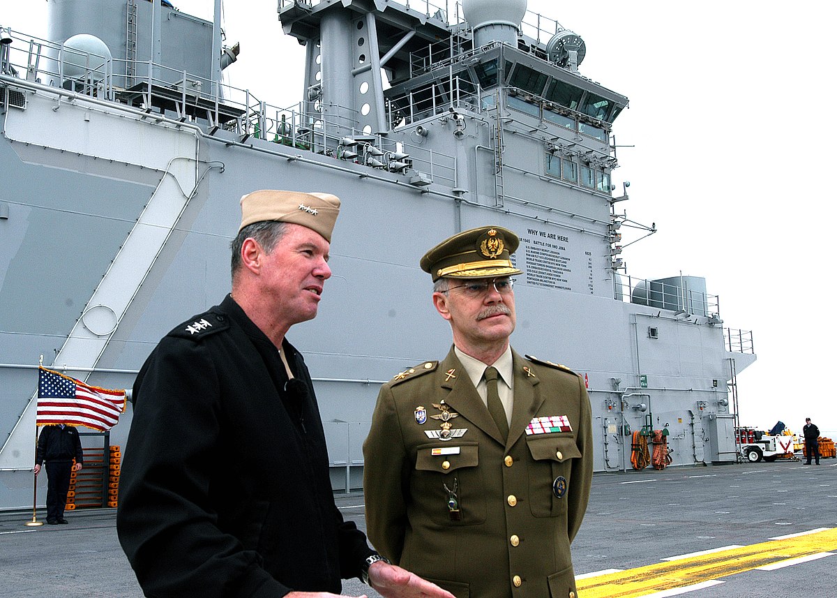 File:US Navy 050314-N-3725R-005 Vice Adm. Mark Fitzgerald speaks with  Spanish Army Maj. Gen. Angel Guinea Cabezas de Herrera.jpg - Wikimedia  Commons