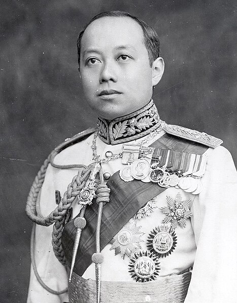 Image: Vajiravudh of Siam (cropped)