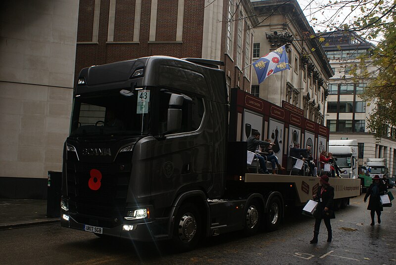 File:View of the Leadenhall Market float in the Lord Mayor's Parade in Gresham Street - geograph.org.uk - 5598092.jpg