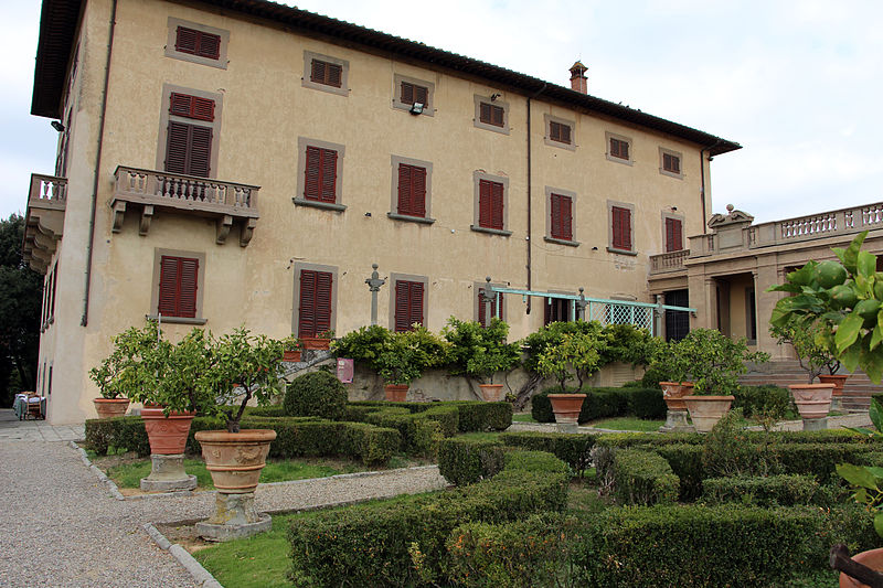 File:Villa caruso di bellosguardo, ext. 08.JPG
