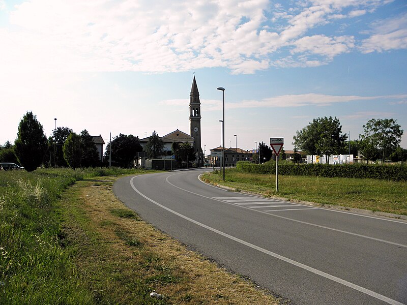 File:Village view from Via Località Pignatta (Baricetta, Adria).jpg