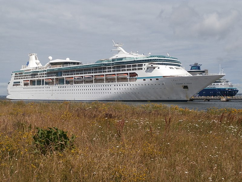 File:Vision of the Seas and Monarch in Tallinn 25 July 2017.jpg