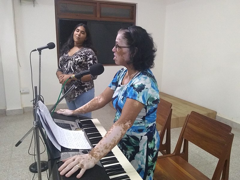 File:Voice training, at Panjim, Goa.jpg