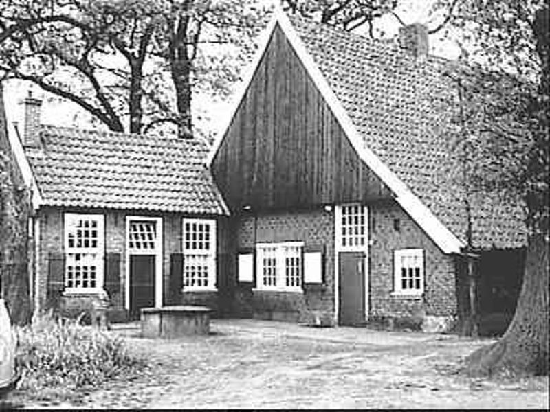 File:Voorgevel met endskamer - Enschede - 20498080 - RCE.jpg