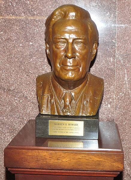 File:Warren Earl Burger bust.jpg