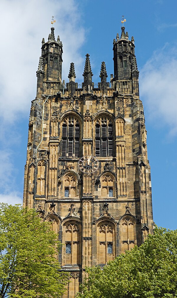 Image: Wrexham Parish Church (27203084507)