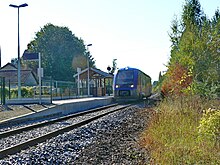 Spoor, kade, schuilplaats en TER, na renovatie in 2009.