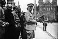 Троцкий на Красной площади (1920-е).jpg