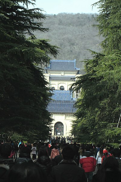 File:中山陵神道北向.jpg