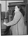 (Portrait of Ann Hathaway, Washington Square, New York, N.Y., ca. May 1947) (LOC) (5306388125).jpg