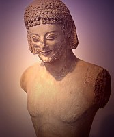 Давньогрецька скульптура «Вершник Рампен», Лувр, 560 до н. е.