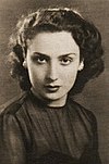 1950s Portrait of Lebanese singer Lara Kayrouz, known as Nahawand.jpg