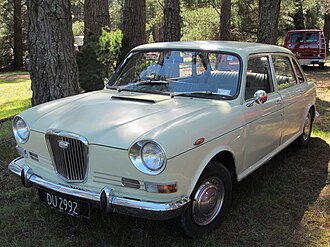 1969 Wolseley 18/85 1969 Wolseley 18-85 (10794972395).jpg