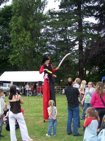 File:2009 Oughtibridge Gala ... Stilt Walker - geograph.org.uk - 1628245.jpg