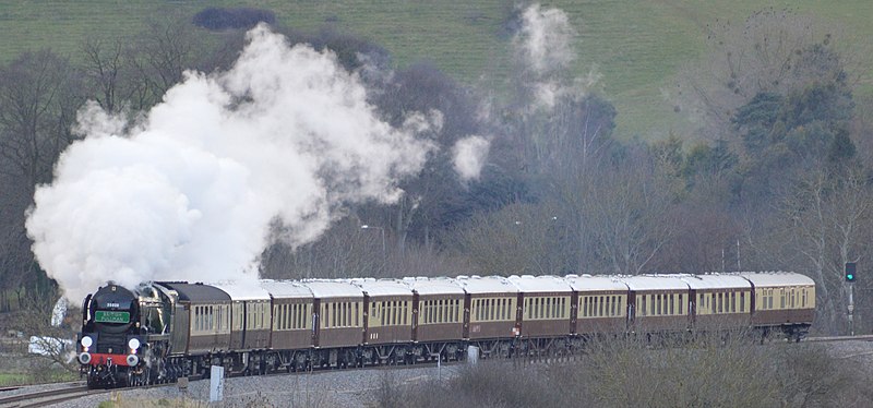 File:35028 Clan Line hauling VSOE British Pullman, west of Bath, 2013.JPG