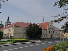 Church of Our Lady of the Snows flanked by the Sisters of Charity convent founded by Antoni and Zofia Lubomirski in Przeworsk 631600 podkarpackie gm Przeworsk Przeworsk Krakowska 15 zespol klasztorny 1.JPG