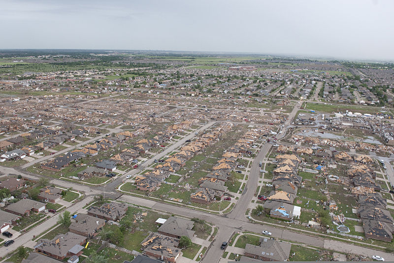 File:A neighborhood in Moore, Okla., lies in ruins May 21, 2013, after an EF5 tornado struck the area the day before 130521-Z-BB392-977.jpg