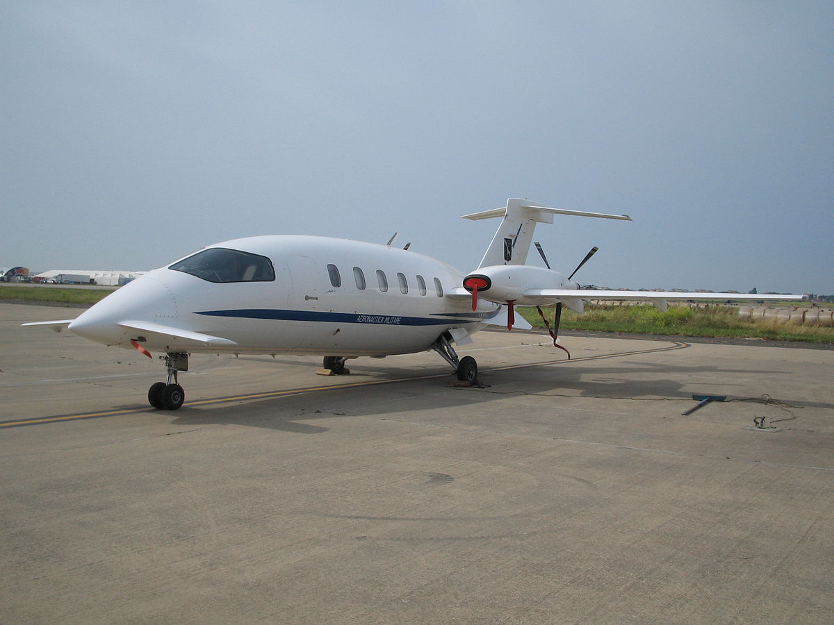 Piaggio P180 Avanti  