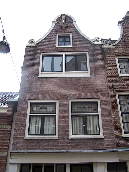 File:Amsterdam Laurierstraat 23 top.jpg