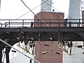 Arsenal Bridge catenary skids 001.jpg