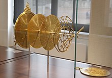 Von der Vorderseite eines Astrolabiums abgehobene Einzelteile, Mathematisch-Physikalischer Salon des Zwingers (Dresden)