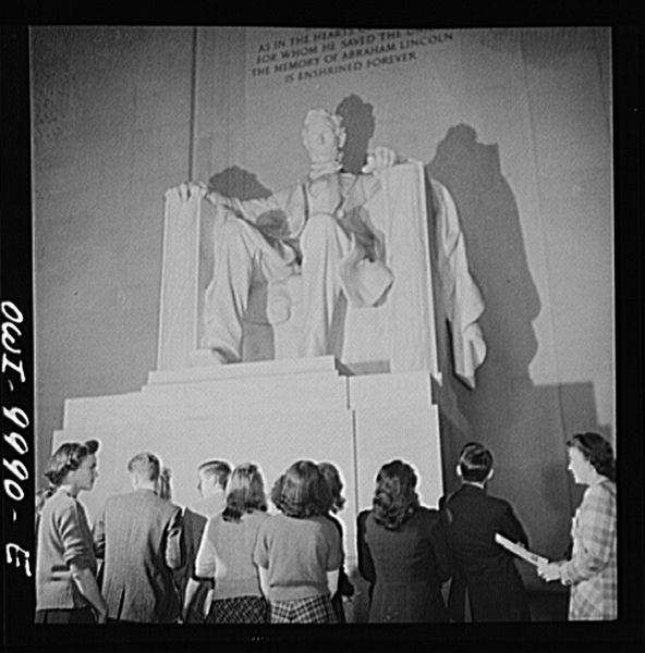 File:At the Lincoln Memorial8d23133v.jpg