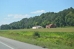 Felder entlang der US Route 52 östlich von Franklin Furnace