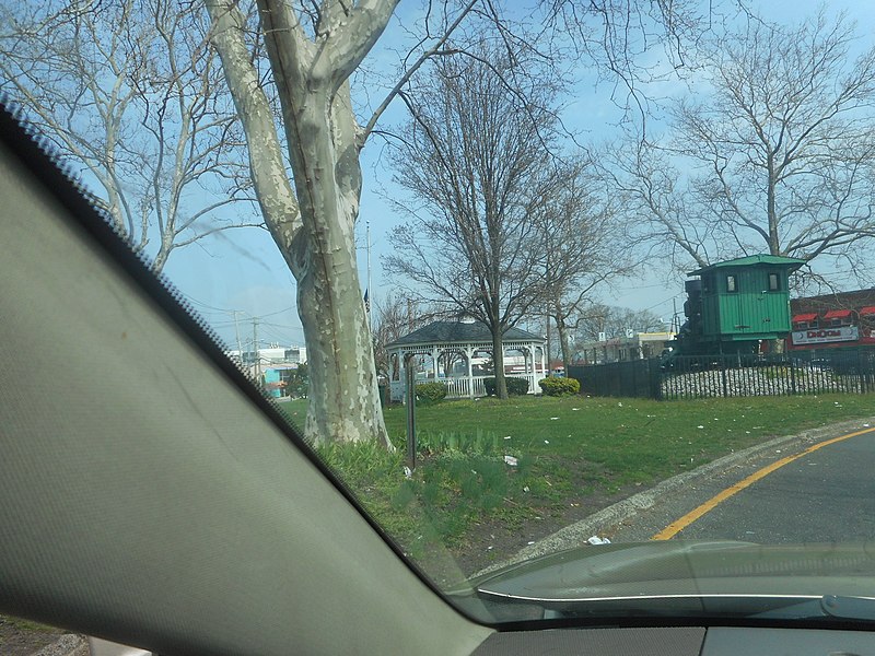 File:Back of old LIRR Locomotive in Hicksville.jpg