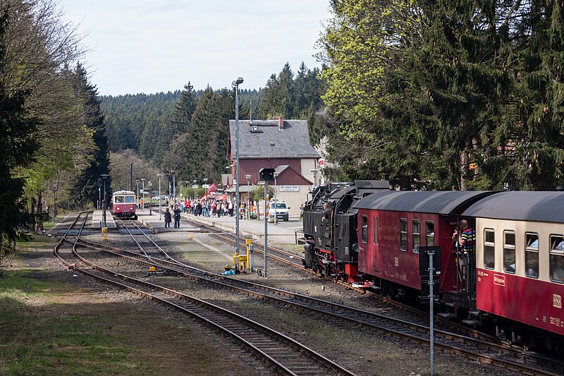 File:Bahnhof Drei Annen Hohne.jpg