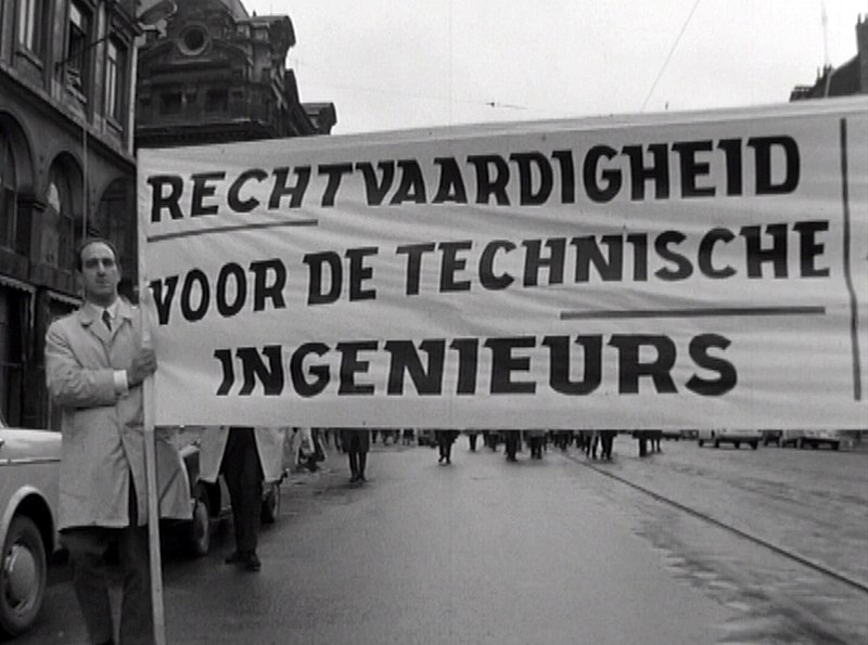 File:Betoging van technisch-ingenieurs en studenten technisch-ingenieur te Brussel op 1969-04-26 (2).jpg