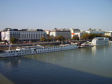 Súbor:Bratislava_2007-07-21_08.jpg