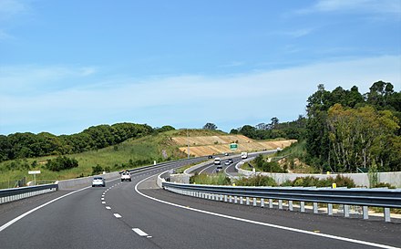 Bruce Hwy near exit 237 – most of Queensland's roads outside Brisbane are traffic-free