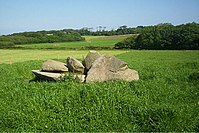 Giant’s Quoit zusammengestürzt und wieder aufgerichtet