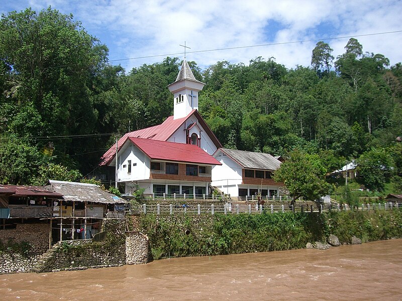 File:Catholic church in Rantepao.jpg